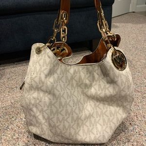 Michael Kors logo shoulder bag